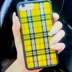 SUPER CUTE plaid wild flower case 🌼💛🌼